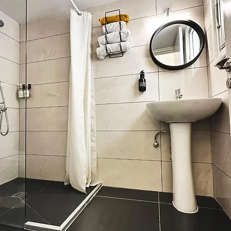 Away One Bedroom In 公寓 尼科西亚